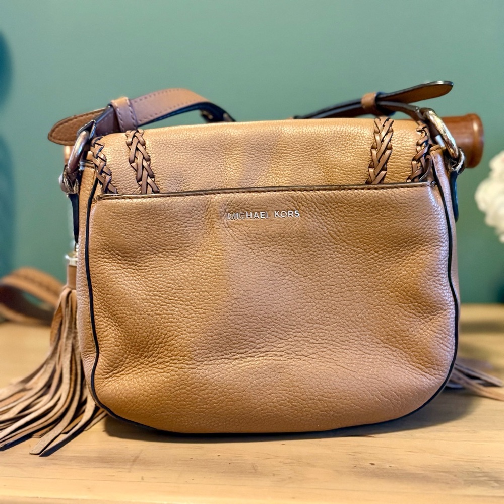 Michael Kors Leather Crossbody Saddle Bag Tan Tassel Boho Chic - Picture 5 of 14